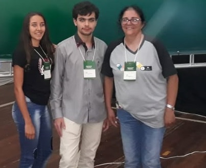 O estudante João Victor de Queiroz Moraes, do curso técnico em Manutenção e Suporte em Informática (MSI), conquistou a medalha de ouro