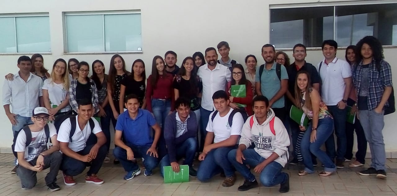 Alunos e servidores do Câmpus Inhumas participam do 11º SICT