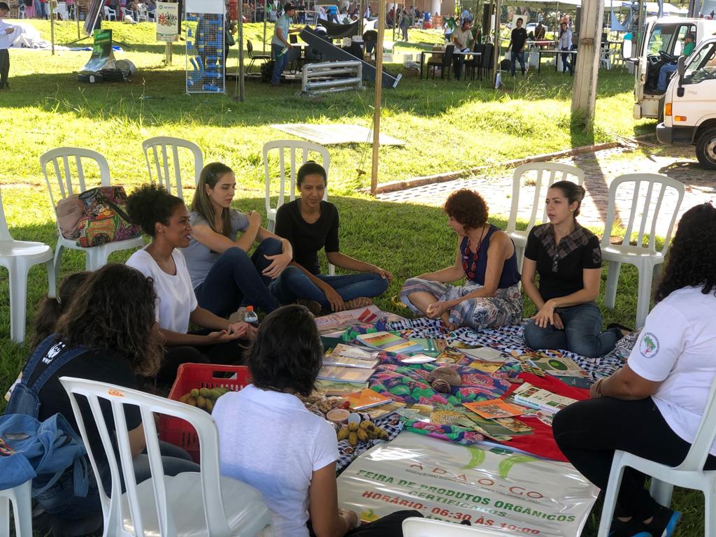 Roda de Conversa na Agro Centro-Oeste Familiar Roda de Conversa na Agro Centro-Oeste Familiar