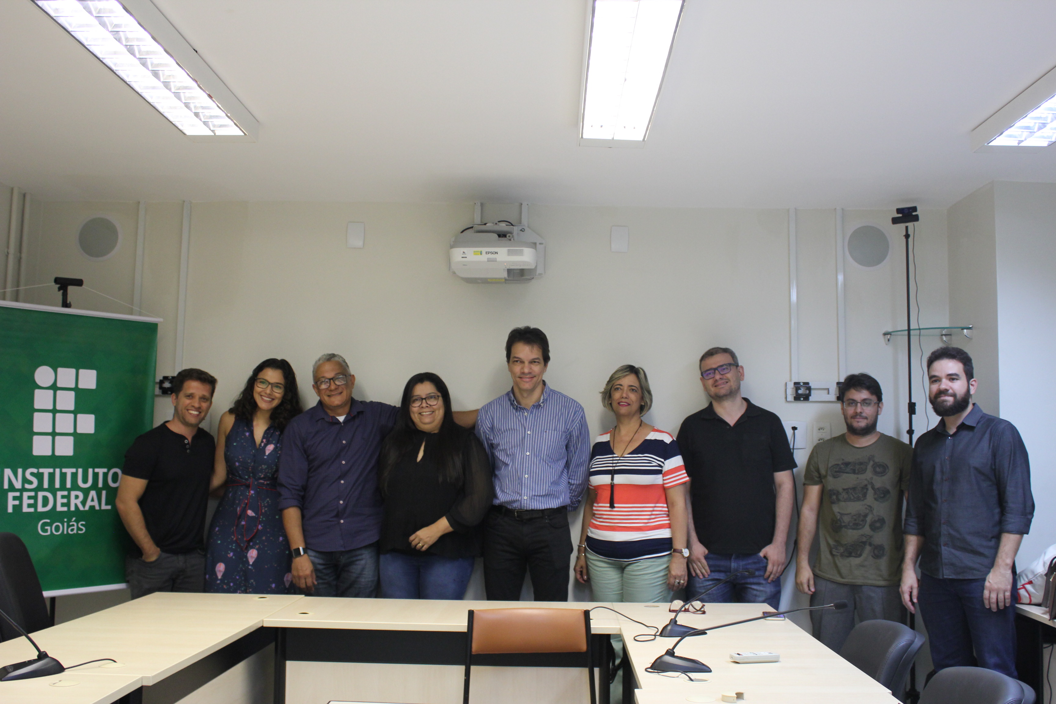 Equipe presente na apresentação do projeto, na Reitoria.