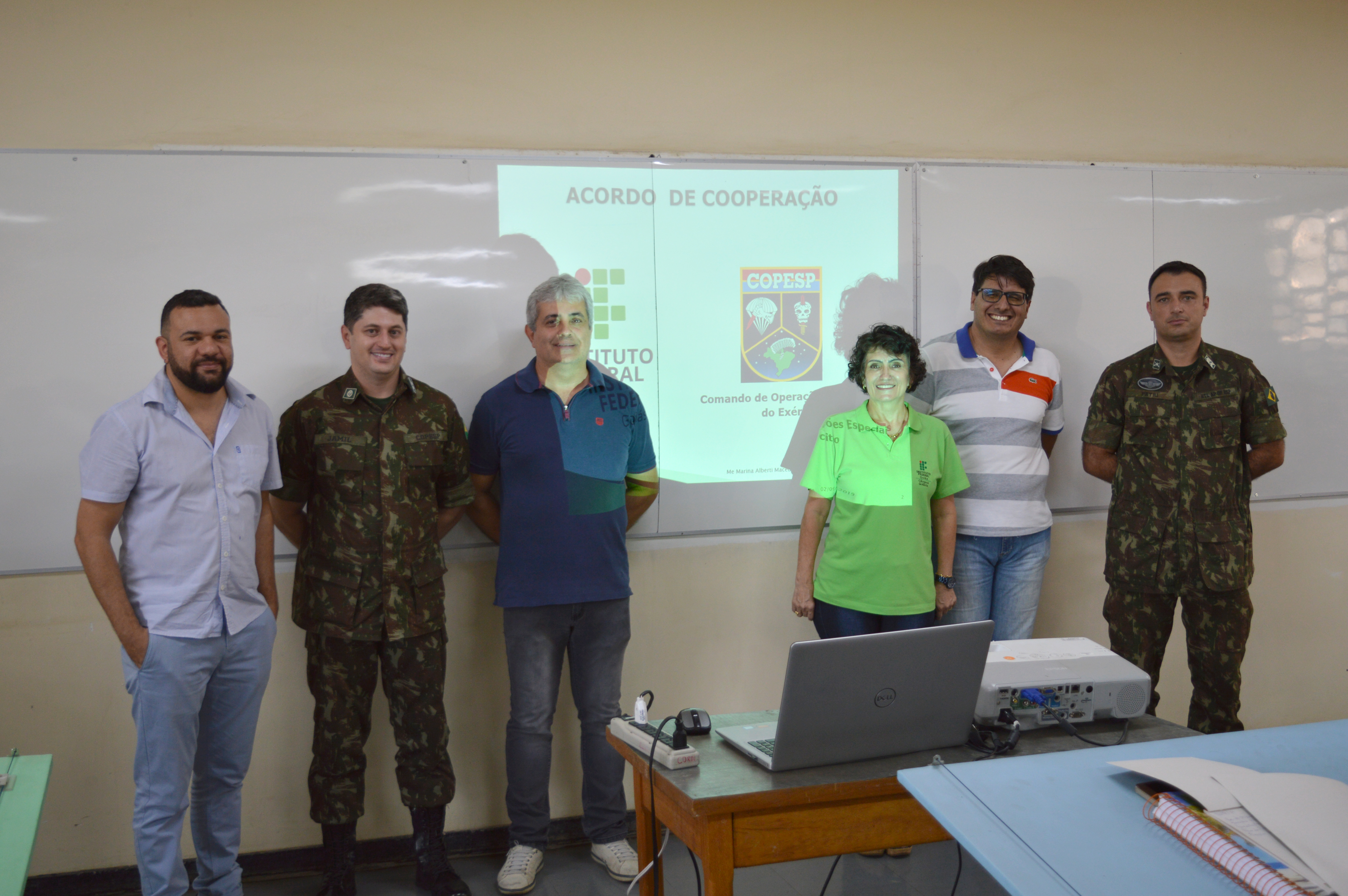 Equipe do IFG e do Comando de Operações Especiais do Exército participaram da aula inaugural do curso de extensão
