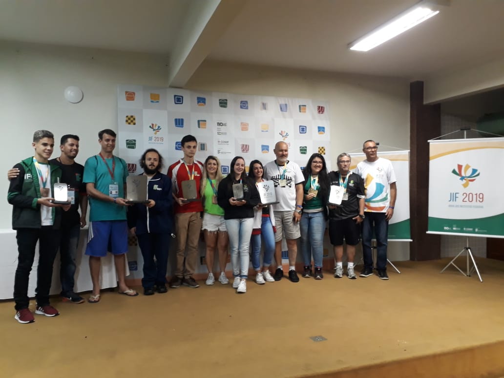 Premiação da modalidade de xadrez, durante o JIF 2019