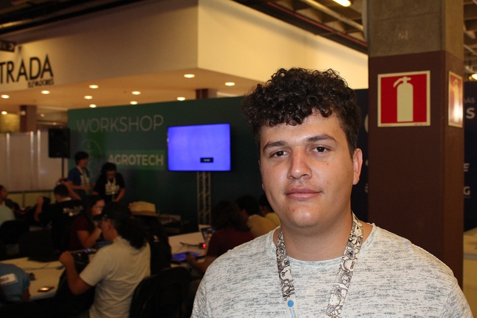 Estudante Matheus Evangelista Morais representará o IFG Anápolis durante o 1º Hackathon Estudante Matheus Evangelista Morais representará o IFG Anápolis durante o 1º Hackathon