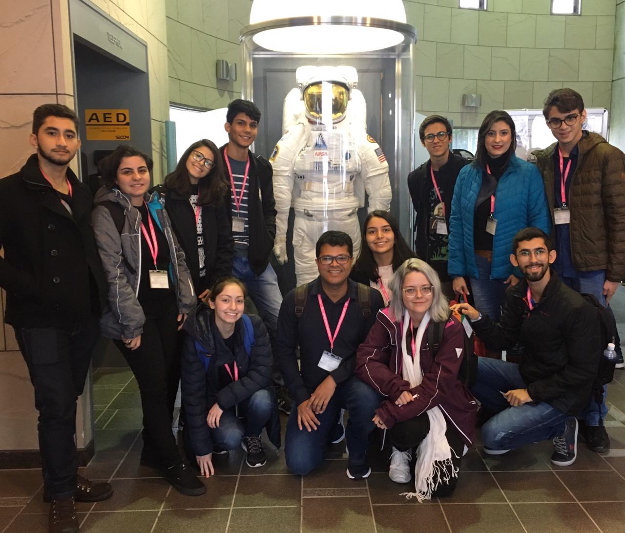 Visita à Agência de Exploração Aeroespacial do Japão (JAXA) pelo programa de intercâmbio Sakura Science High School Program, de 24 a 30 de novembro