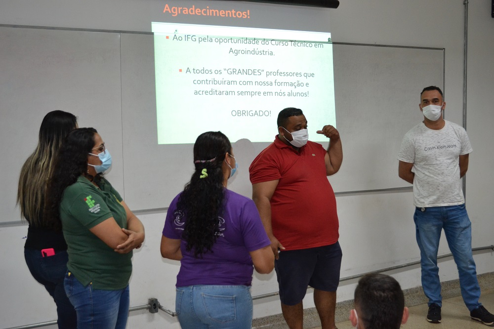 Grupo 1 ficou responsável pelo tema 