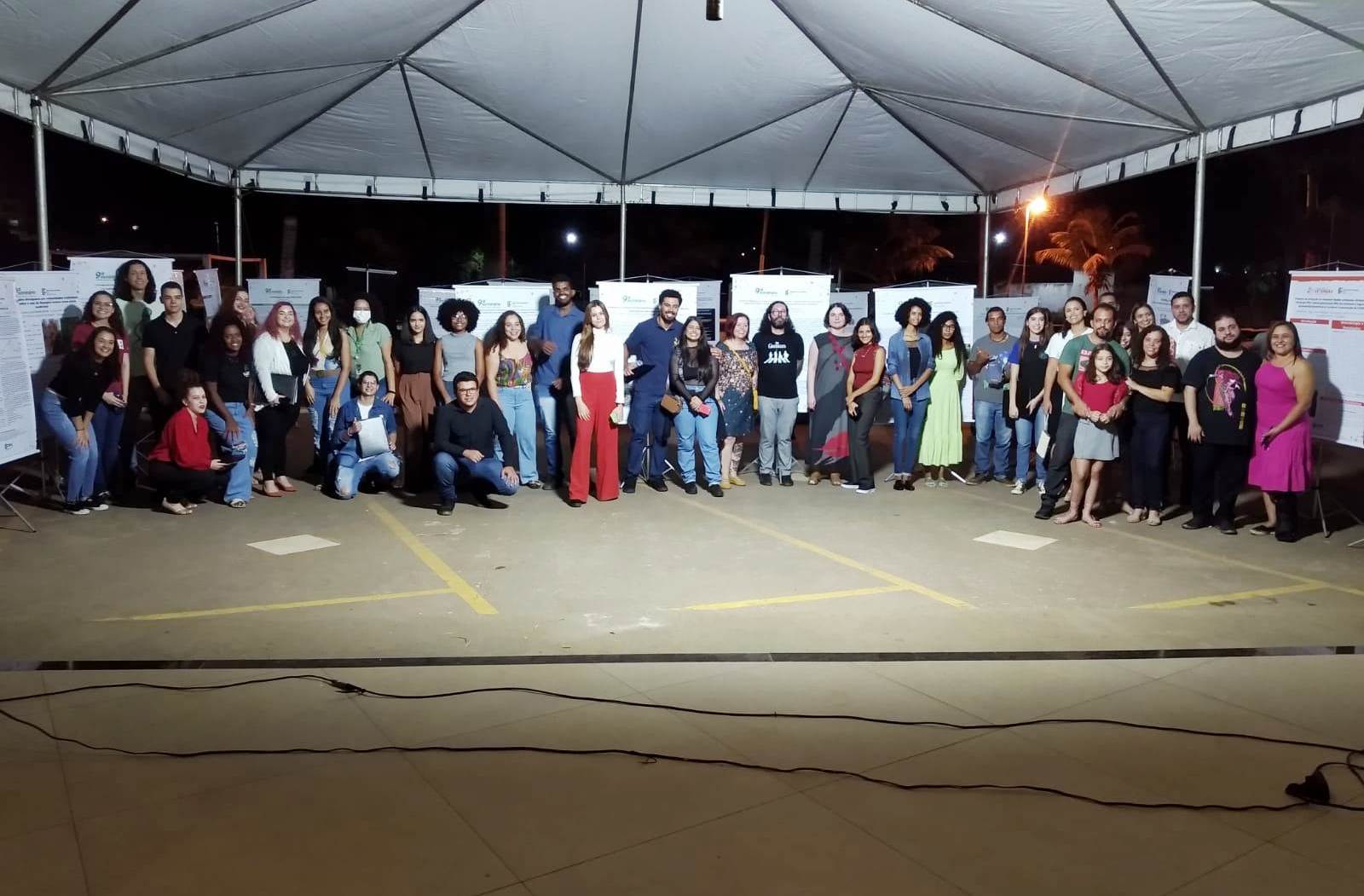 Pesquisadores, orientadores e servidores no 9º SICT Local e Mostra de Extensão Pesquisadores, orientadores e servidores no 9º SICT Local e Mostra de Extensão