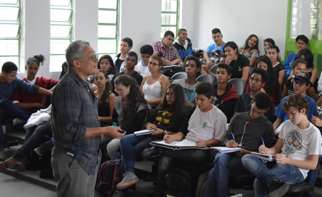 Palestrante apresenta o Cite a servidores e discentes do Câmpus