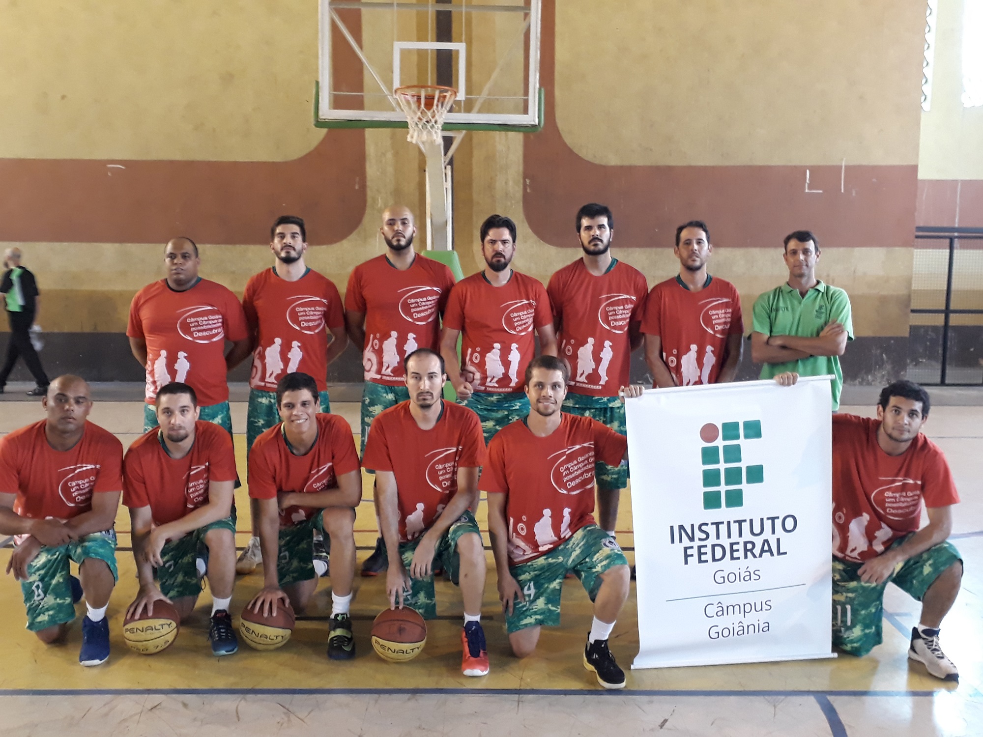 Time IFG/AEGB/Soldiers com o professor Jefferson Máximo disputa vaga nas semifinais do Campeonato Goiano de Basquete.