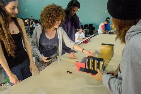 Alunos do Câmpus aprendem brincando em projeto de skate imagem sem descrição.