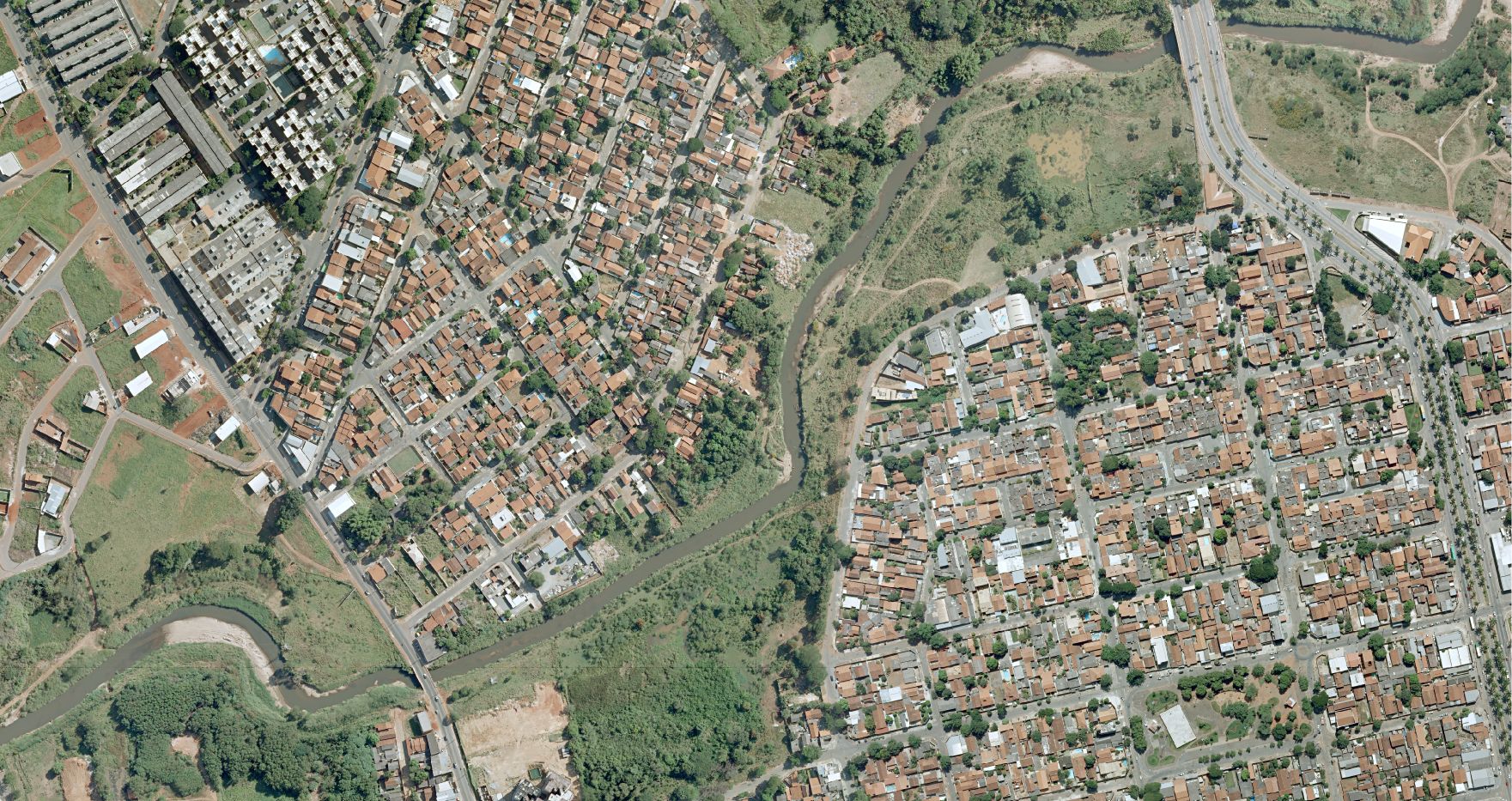 Imagem aérea do Ribeirão Anicuns