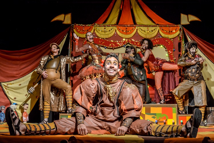 Referência circense, cultura popular e música são os ingredientes da peça comandada pela Cia de Teatro Sala 3 Imagem da peça Arvore dos Mamulengos