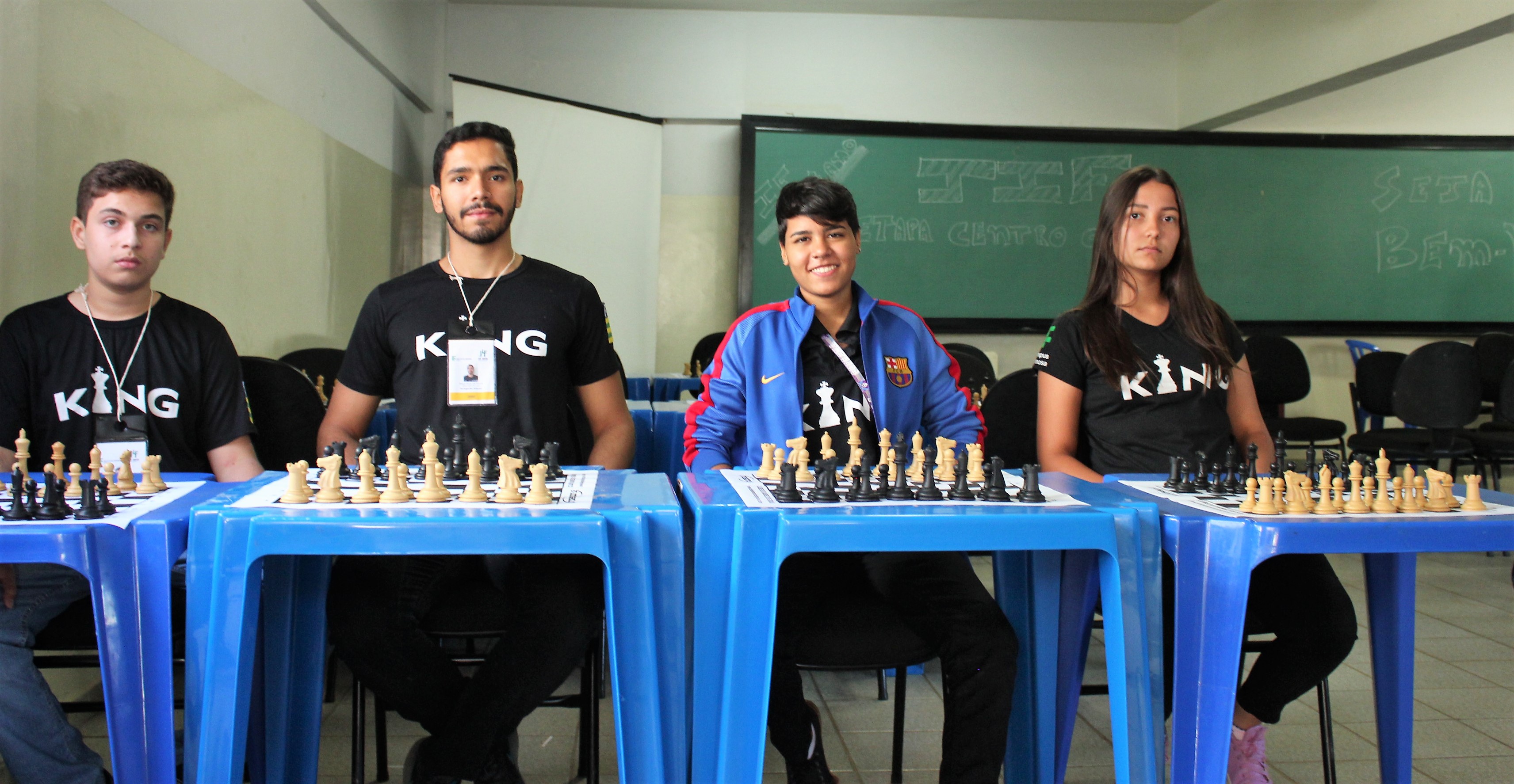 alunos da equipe de xadrez durante o JIF Centro-Oeste 