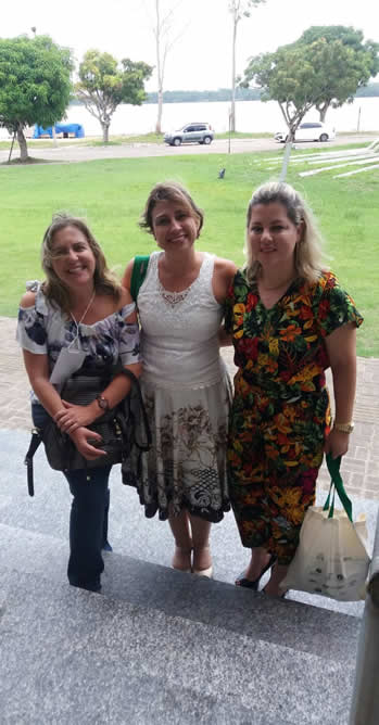 Professoras participaram da organização e apresentaram trabalhos imagem sem descrição.