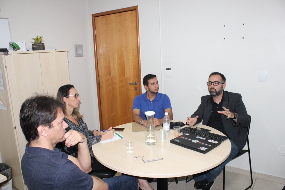 Reunião de gestores do IFG com embaixador da Campus Party trata de parceria para a edição de Goiás, que será realizada em setembro, pela primeira vez, em Goiânia