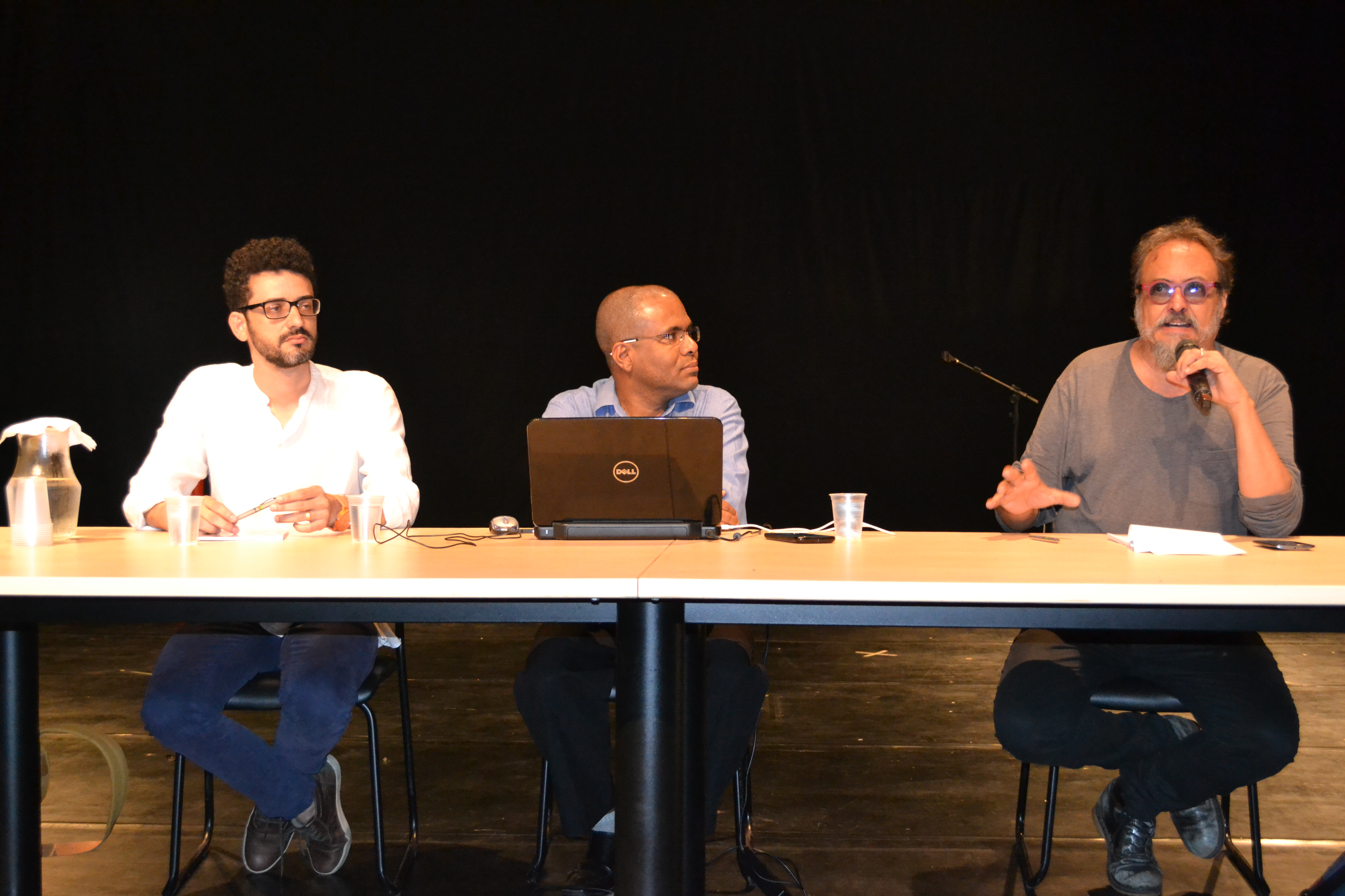 Daniel Barbosa e Sandro de Lima, do IFG, e Arthur Albuquerque, do IFRN, conduziram o debate 