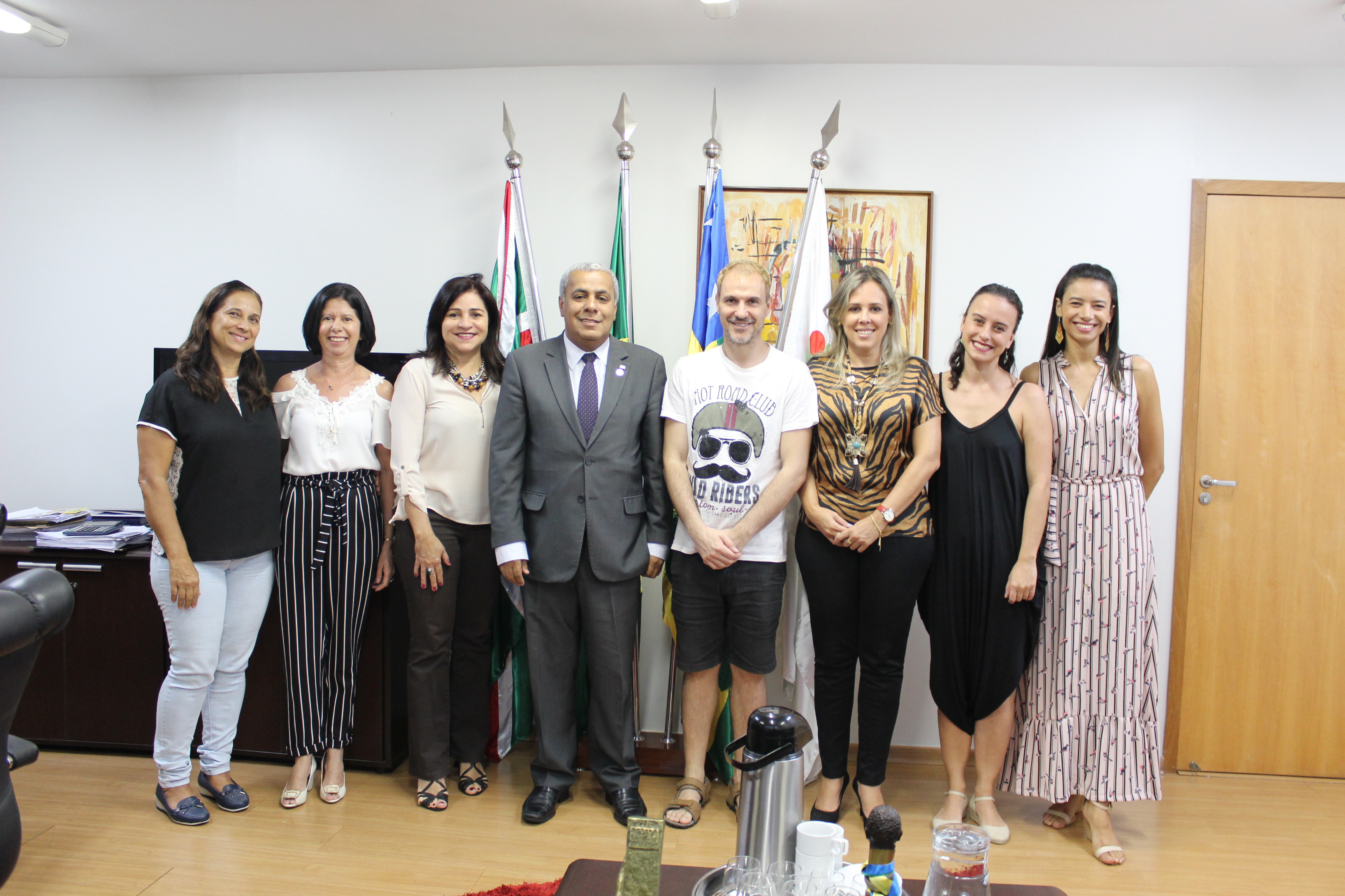 Gerley Lopes, Suelene Vaz, Adriana Reis, Jerônimo Rodrigues, Antònio Gómez Casas, Ana Lucia Siqueira de Oliveira, Giovana Consorte de Souza e Rousejanny da Silva Ferreira (da direita para a esquerda)